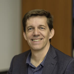 Porträt-Foto von Prof. Dr. Jens Kurreck