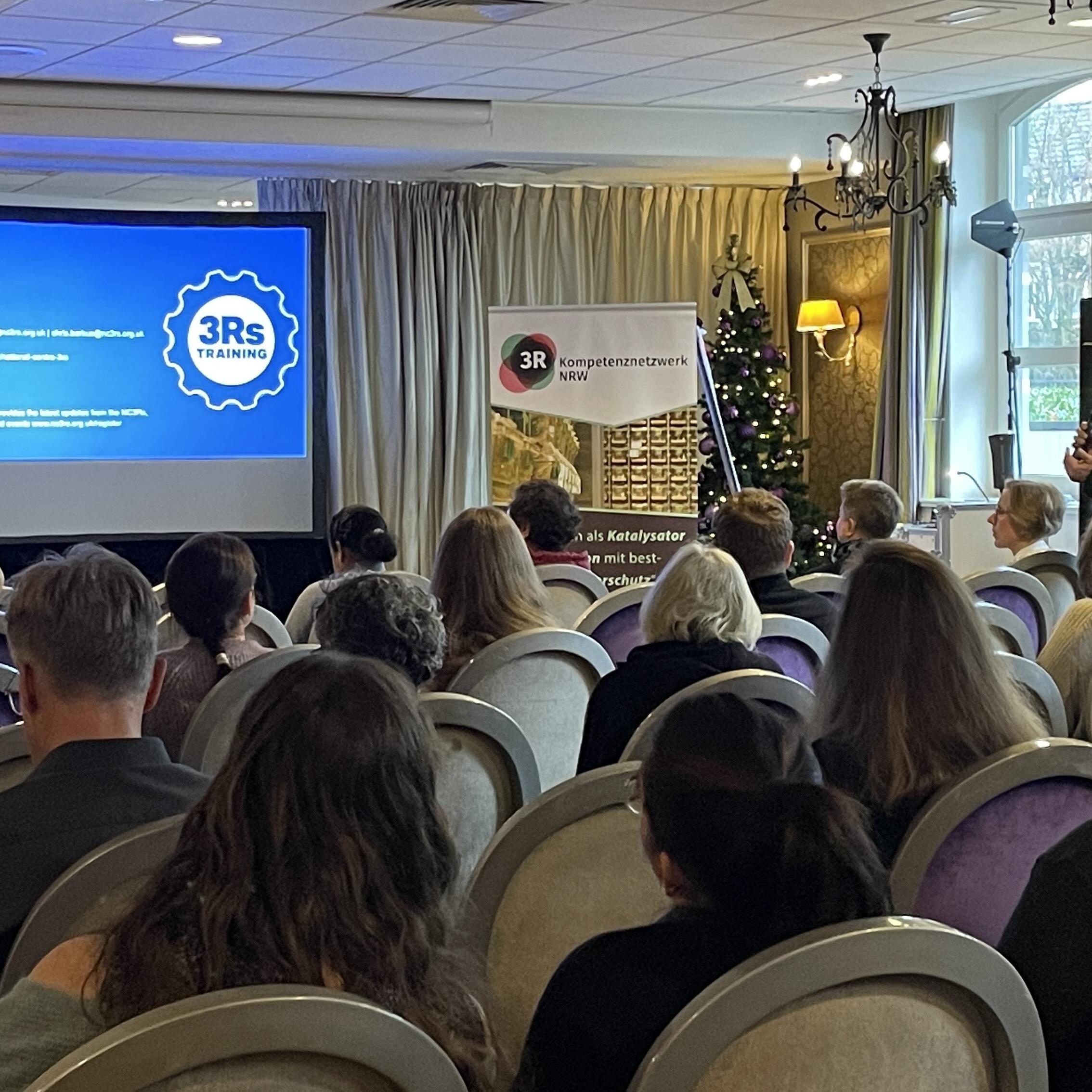 Der Keynote-Vortrag von Chris Barkus vom NC3Rs weckte das Interesse des Publikums für eine ausführliche Diskussion.