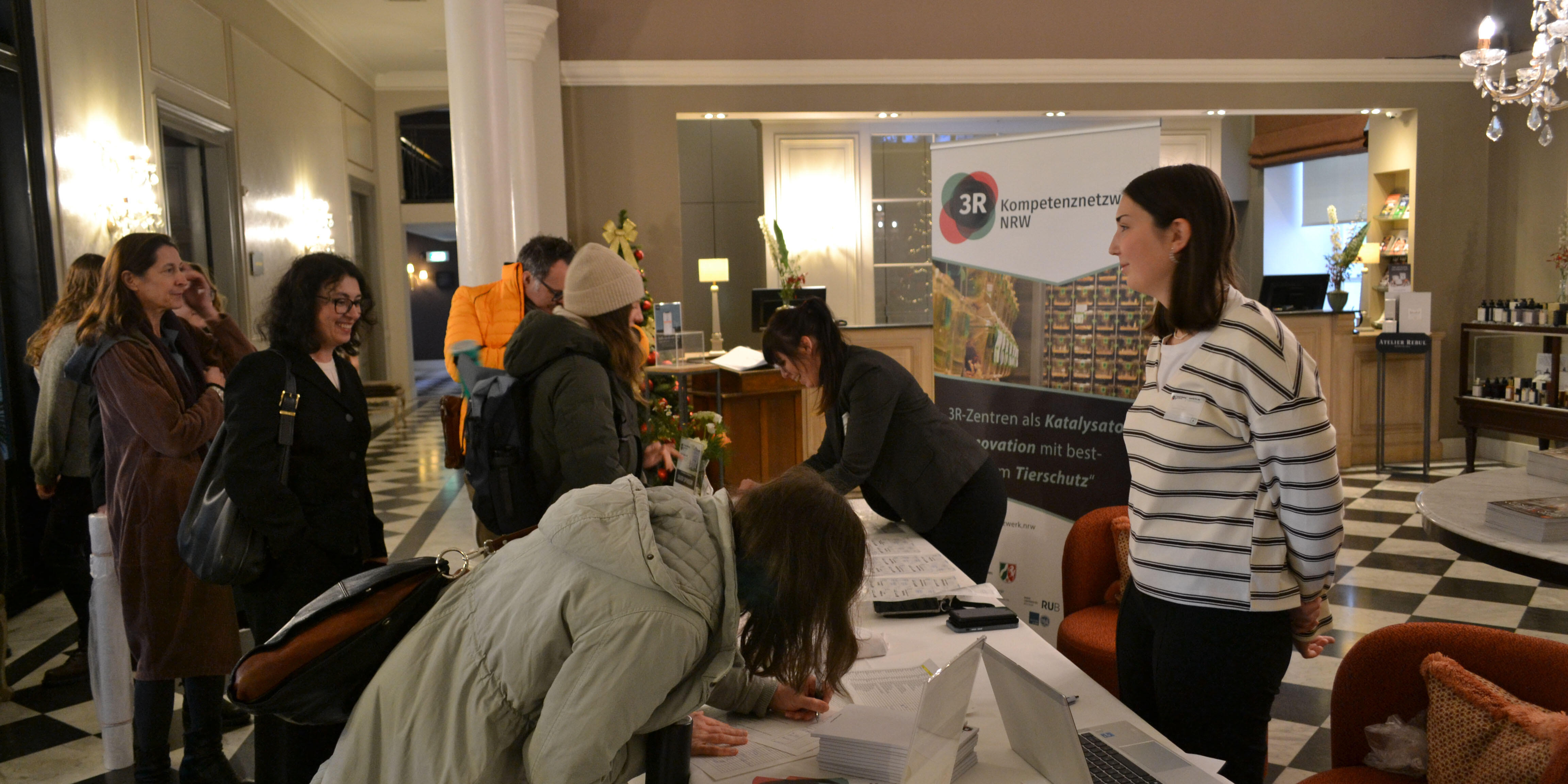Participants arriving at the 3rd Annual Meeting